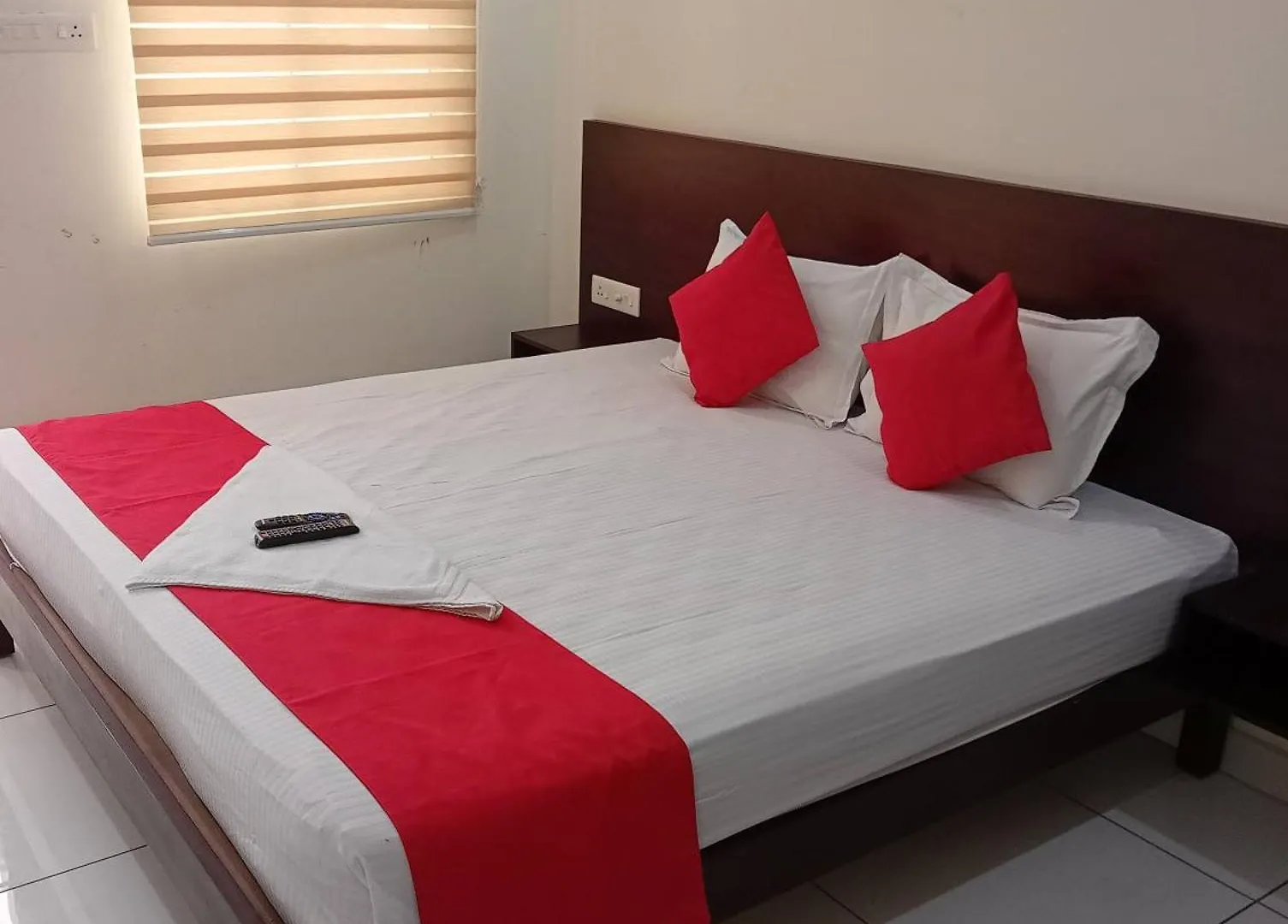 Grace Tourist Home Kochi 0*,