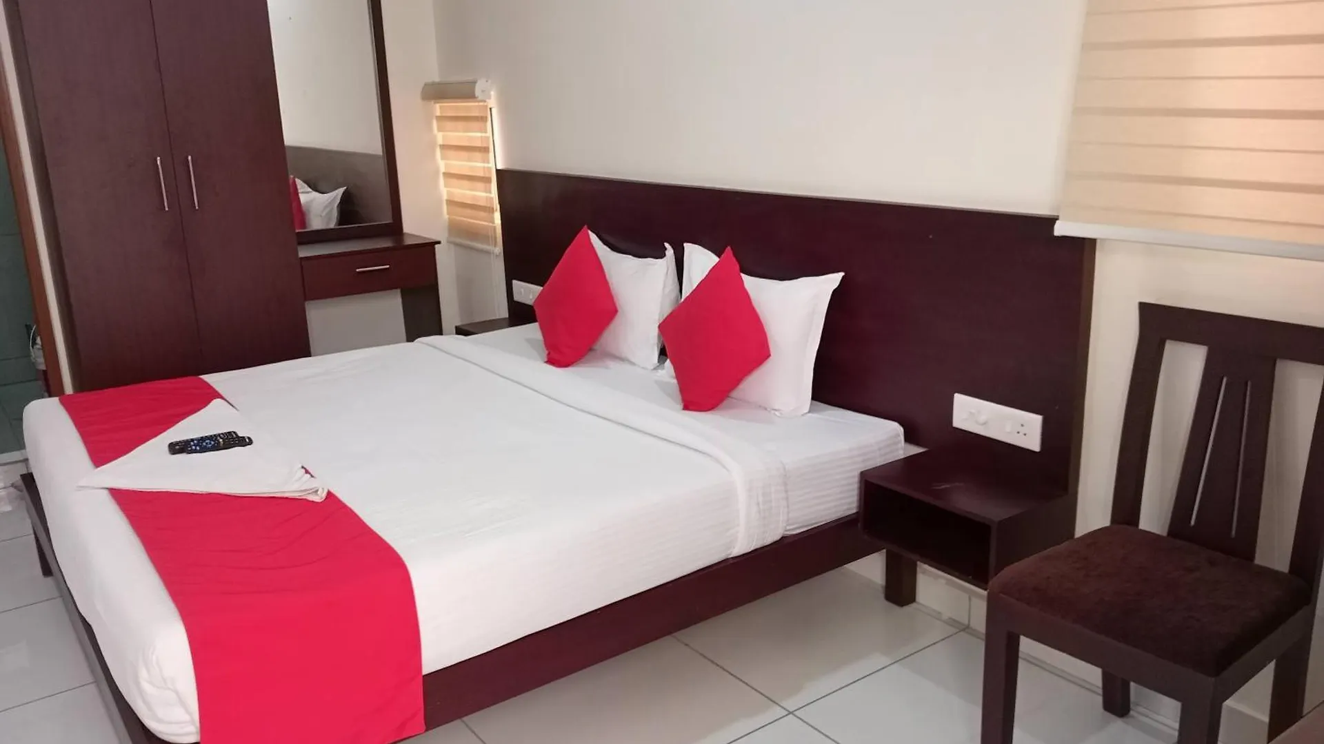 فندق-كبسولة Grace Tourist Home Kochi الهند