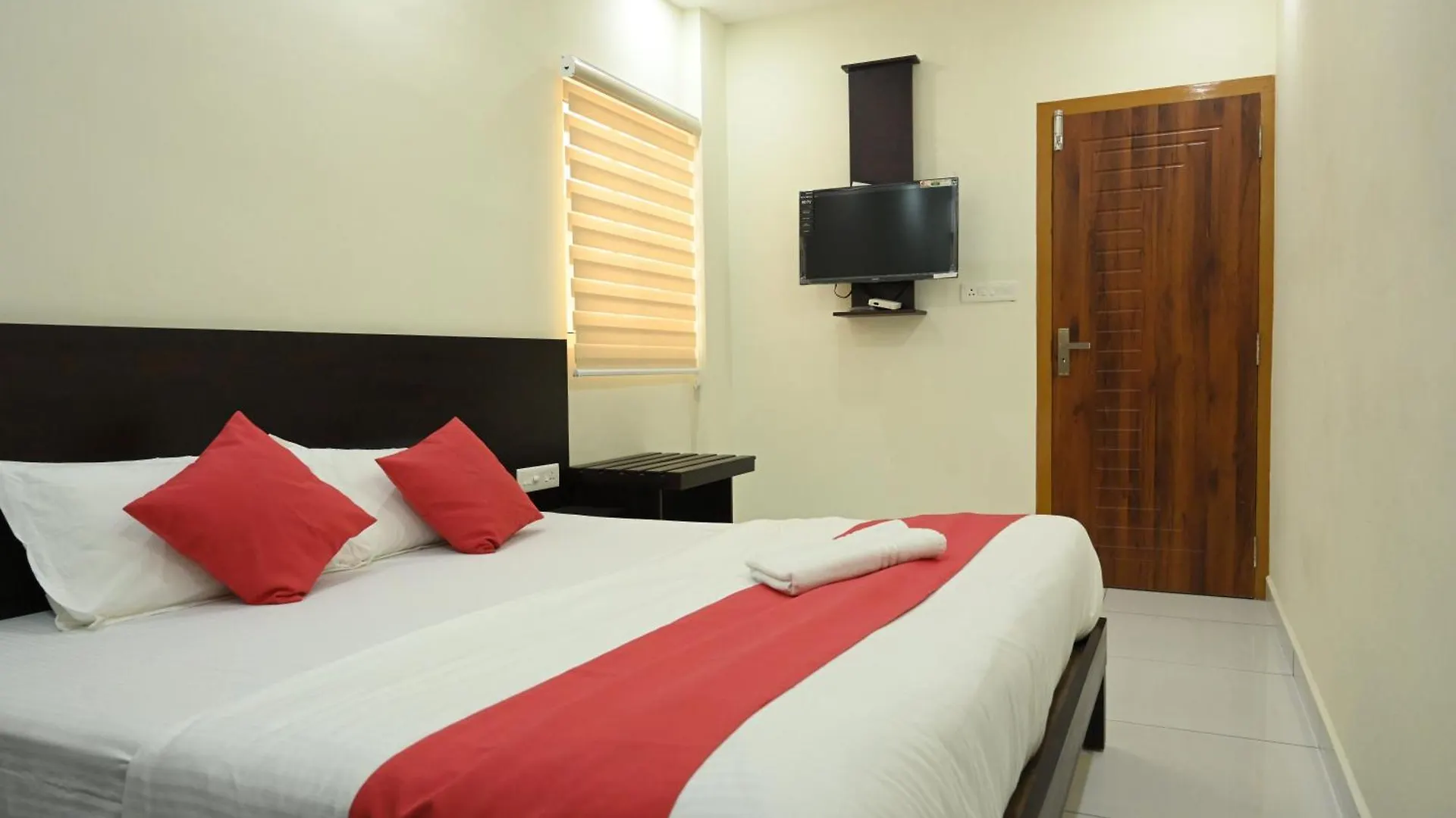 Grace Tourist Home Kochi