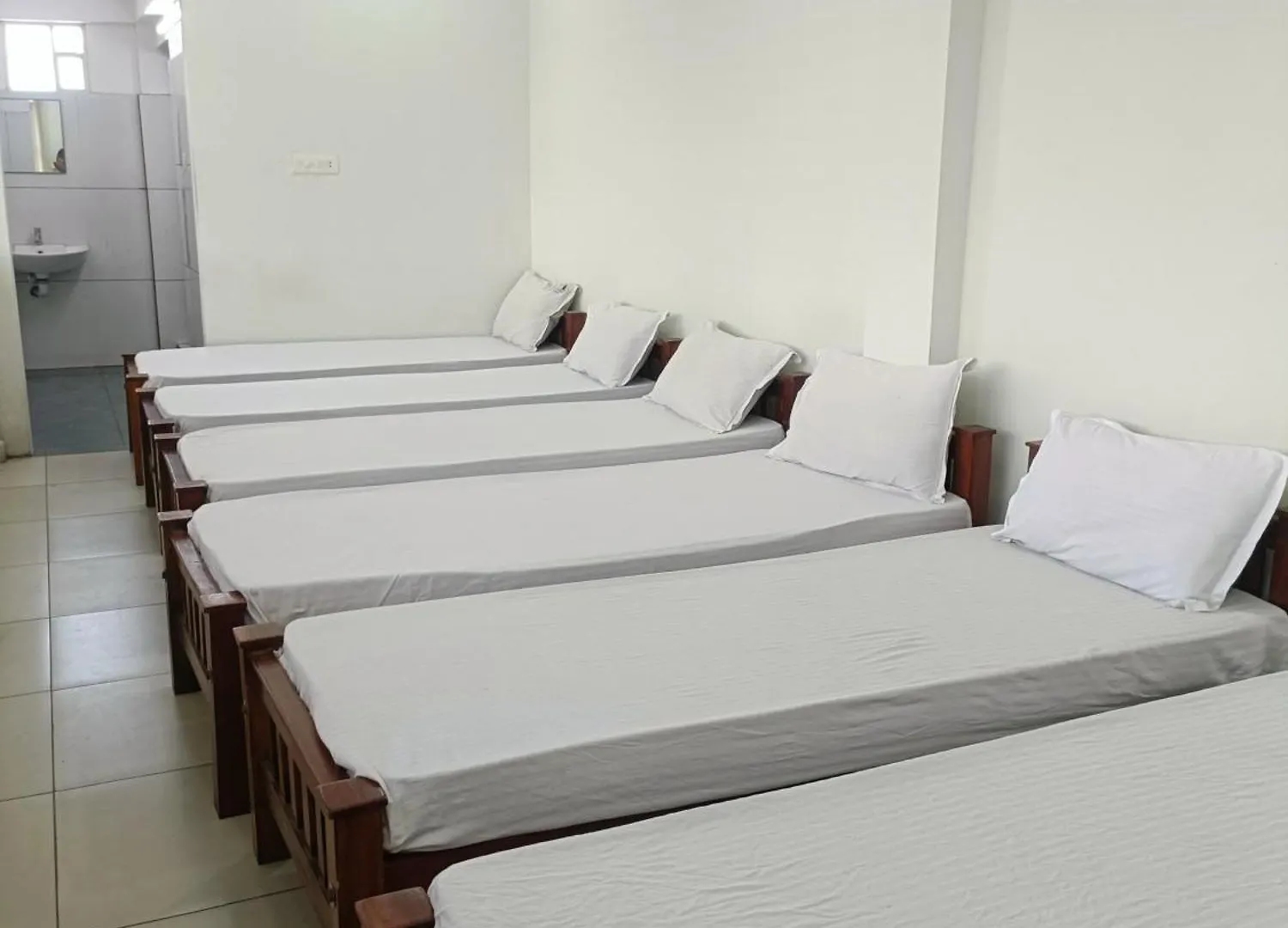 Grace Tourist Home Kochi الهند