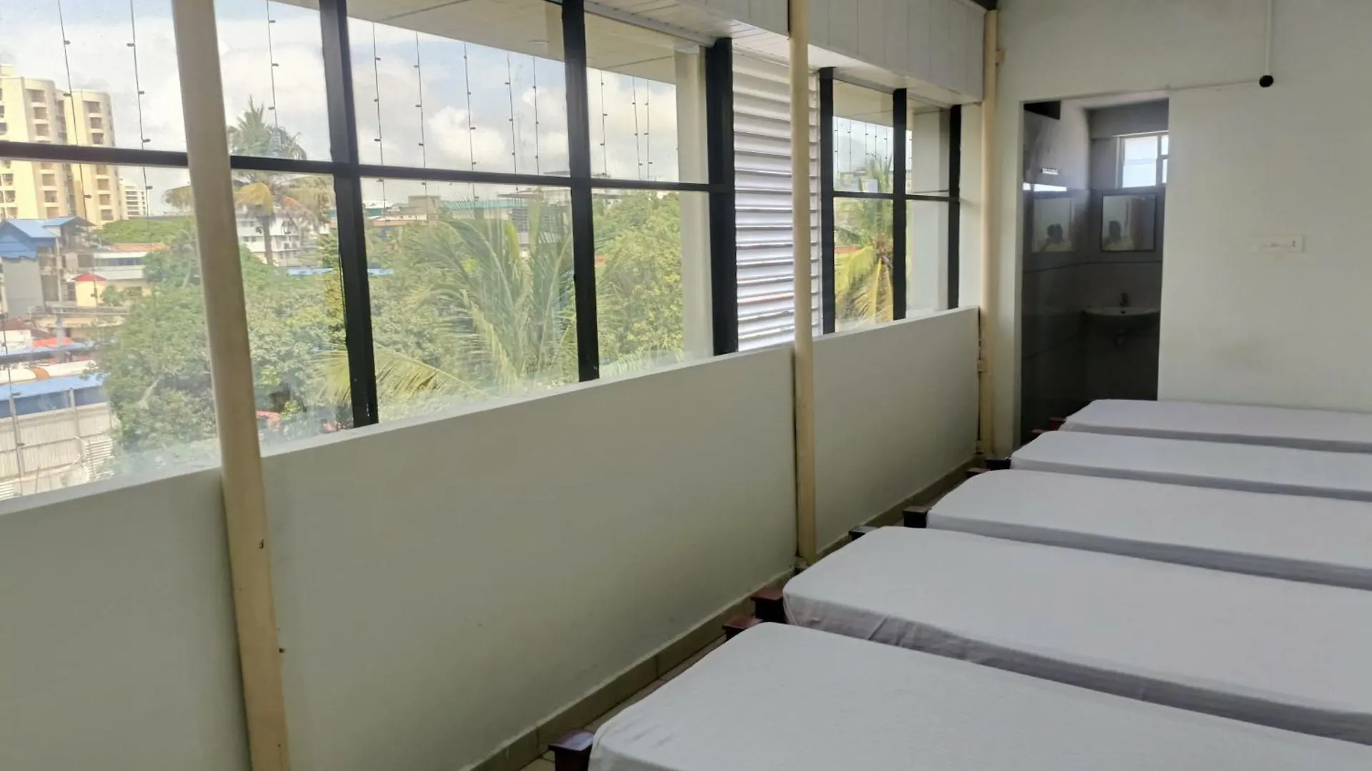 Grace Tourist Home Kochi 0*,  الهند