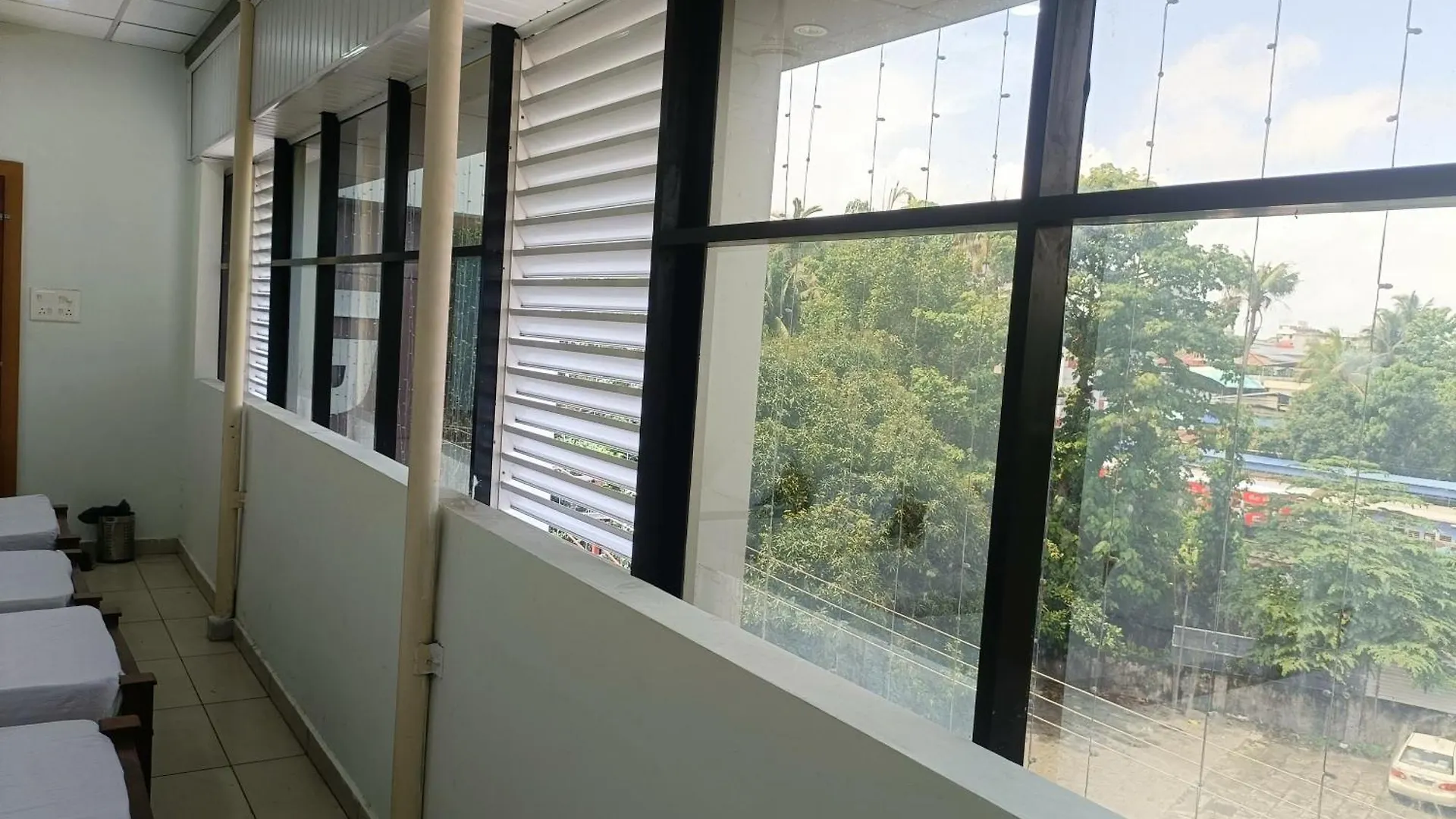 Grace Tourist Home Kochi فندق-كبسولة