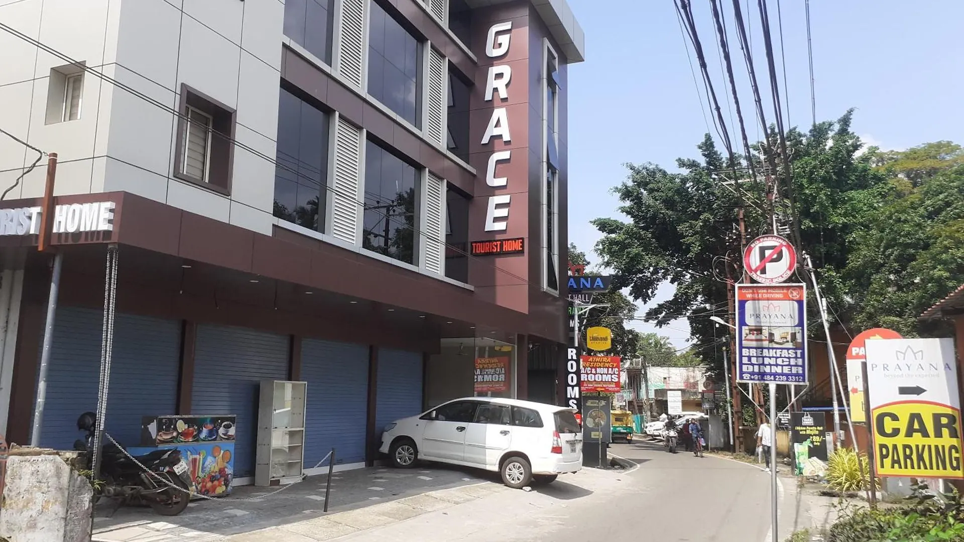 Grace Tourist Home Kochi