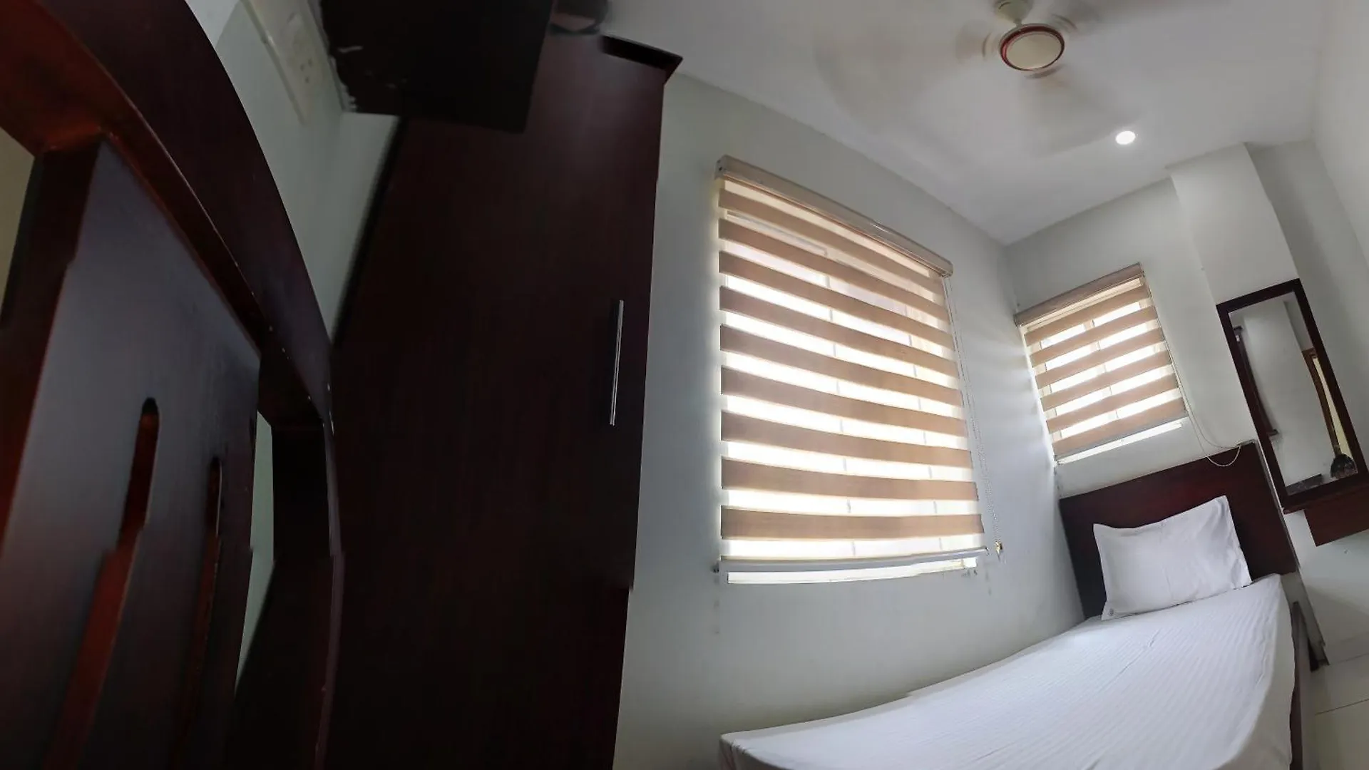 캡슐호텔 Grace Tourist Home Kochi 인도