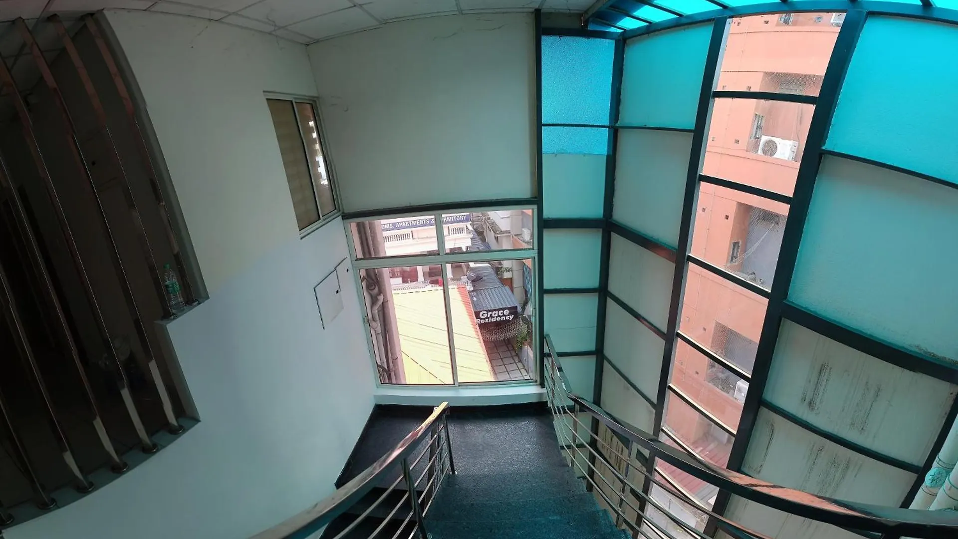 Grace Tourist Home Kochi