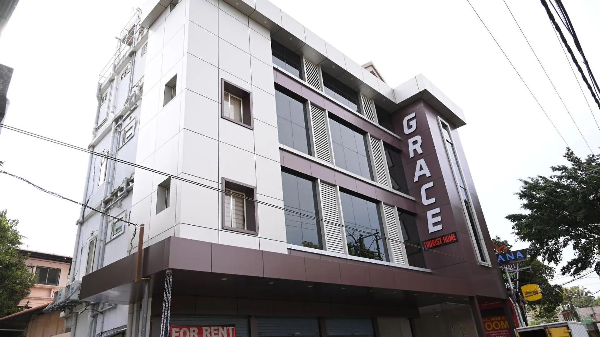Grace Tourist Home Kochi 캡슐호텔