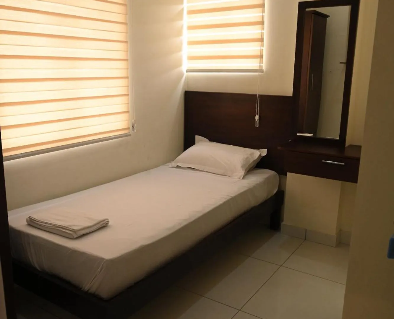 Grace Tourist Home Kochi 0*,