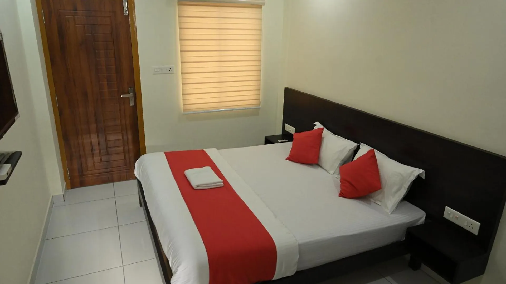 캡슐호텔 Grace Tourist Home Kochi